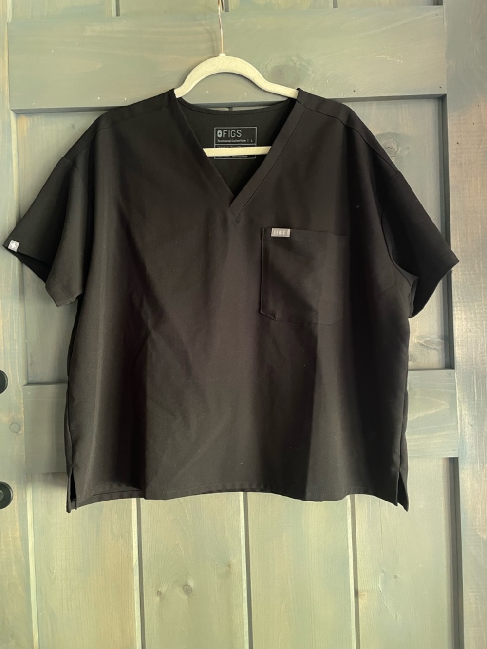 Figs Women's Black Short-Sleeve V-Neck Scrub Top